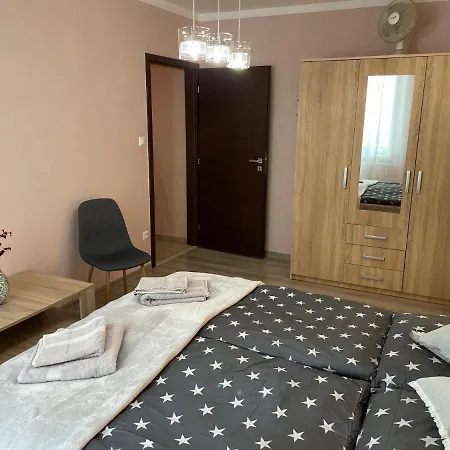 Διαμέρισμα Hill Apartman *